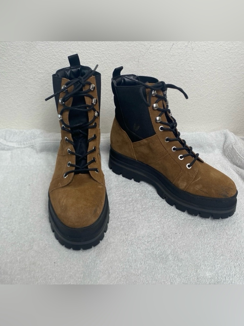 Marc Fisher Womens Brown Suede Leather Sashia Platform Combat Boots Size 9 Retro